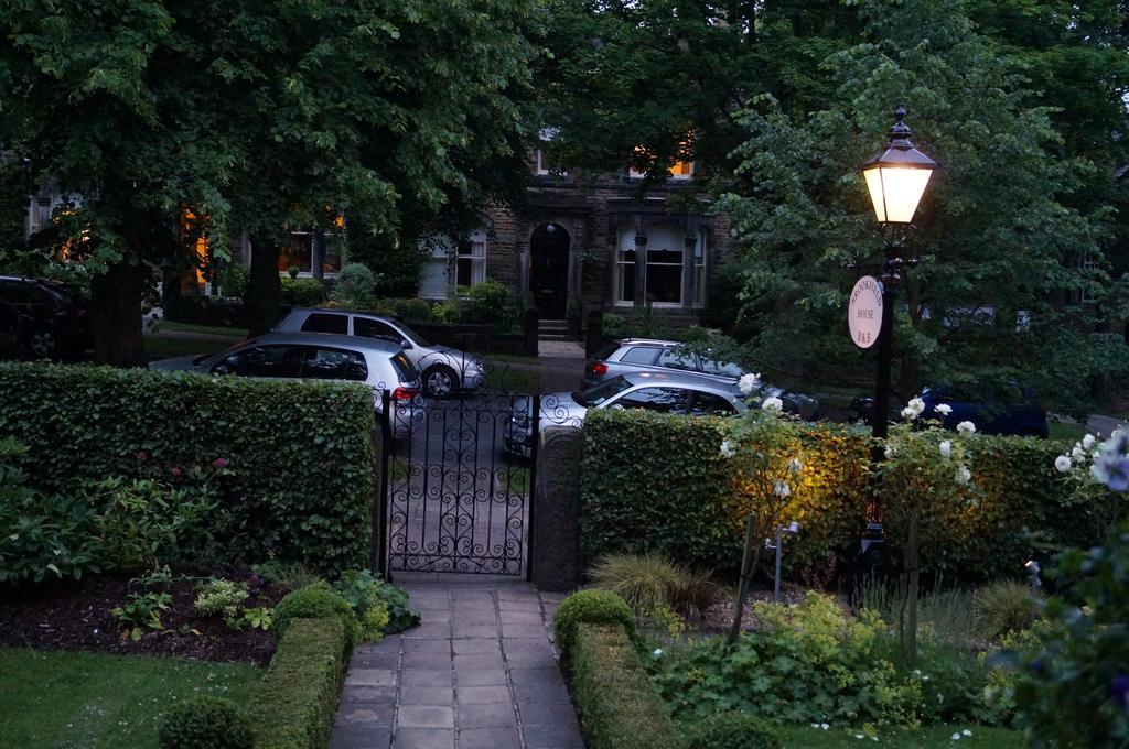 Brookfield House Hotel Harrogate Exterior photo