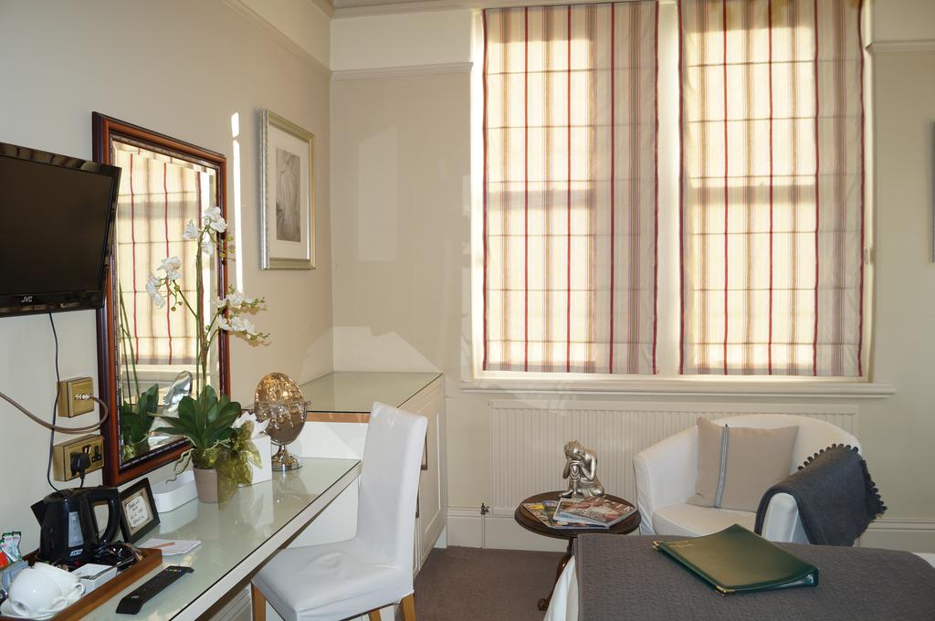 Brookfield House Hotel Harrogate Room photo