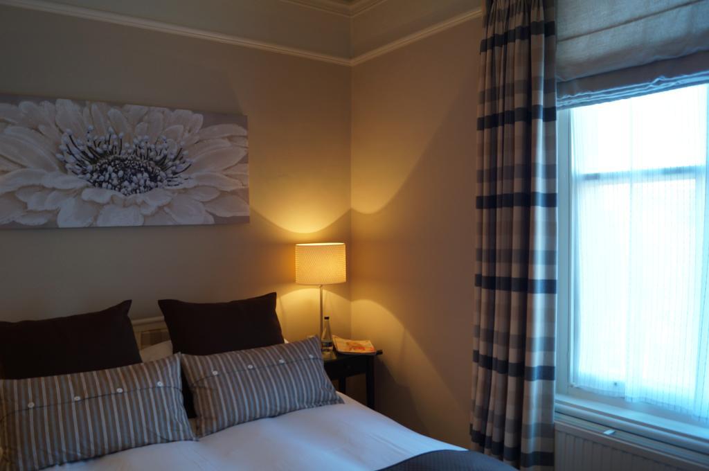 Brookfield House Hotel Harrogate Room photo